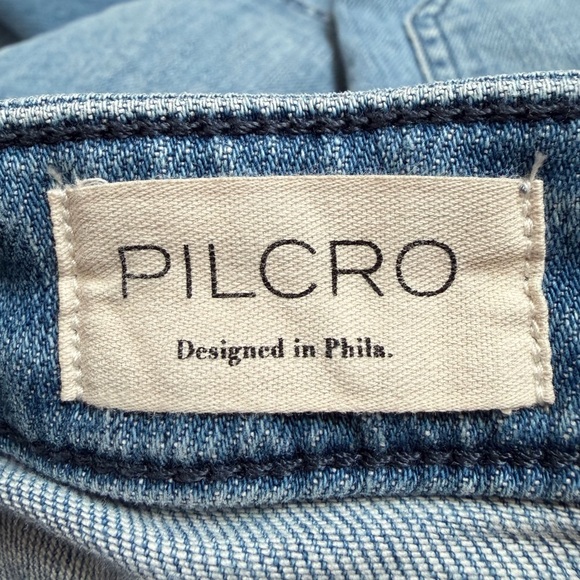 Pilcro Kenna Mid-Rise Heritage Barrel Jeans Icon Edition in Floral Resist Wash - Picture 11 of 15